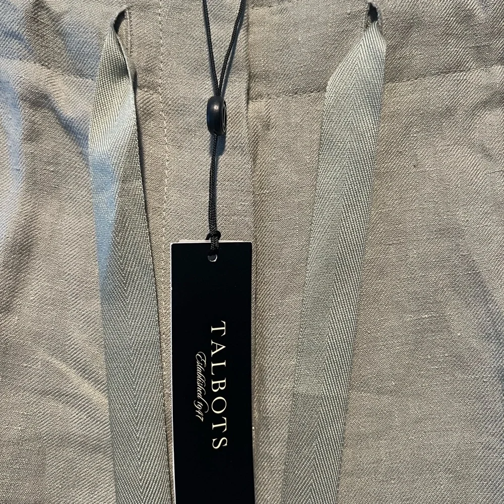 Women’s brand new with tags Talbots linen Sage Green Pants